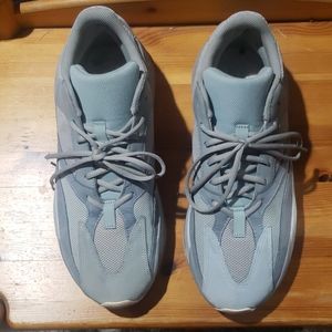 Authentic Yeezy 700 Inertia